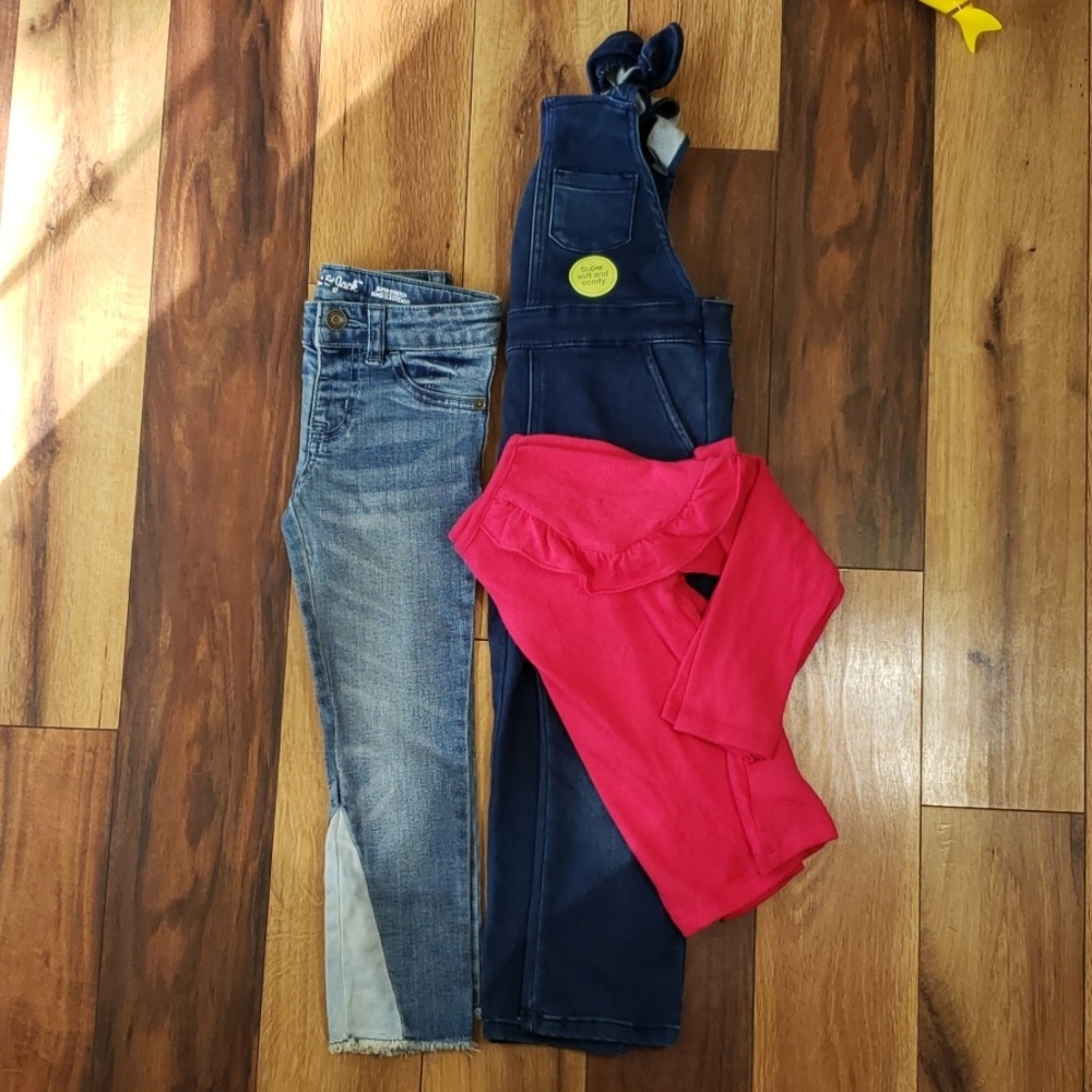 NWOT Outfit Set Size 4T Jeans Overalls Top